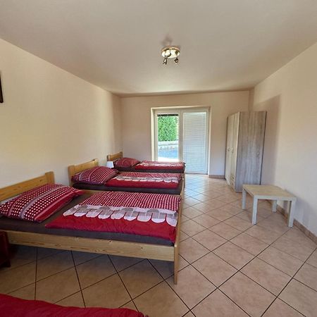 Apartmany Kněžičky エクステリア 写真