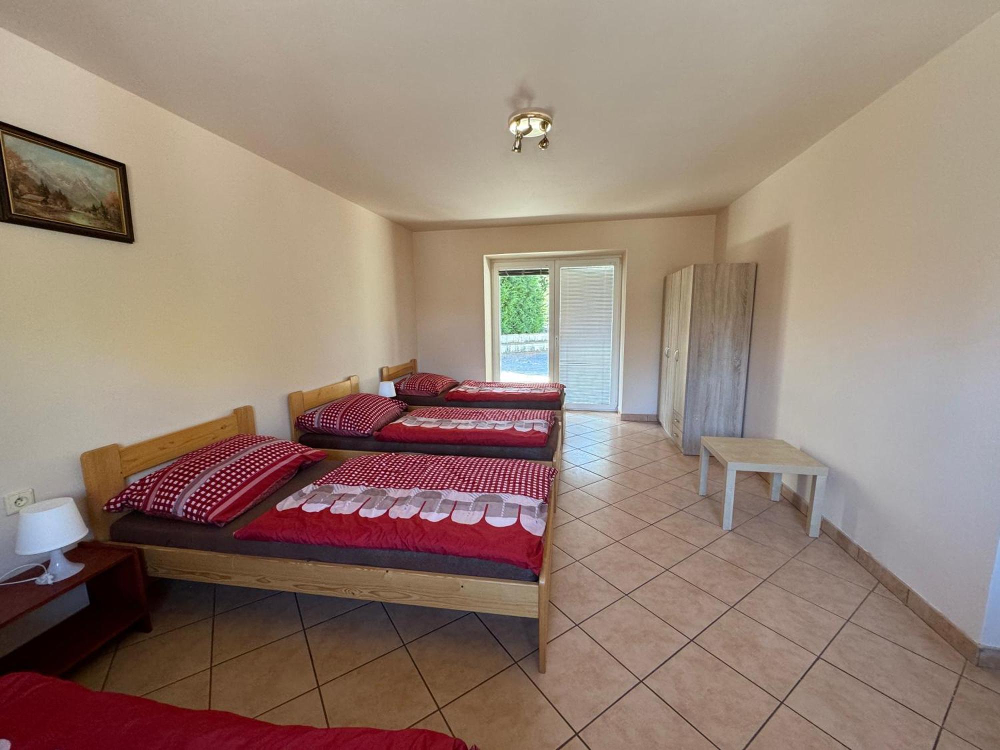 Apartmany Kněžičky エクステリア 写真